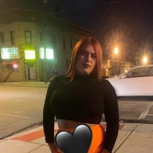 Meet your Posher, Stephanie